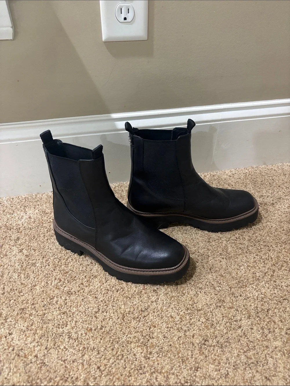 Sam Edelman wear traction